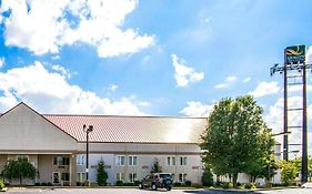Quality Inn & Suites Elizabethtown